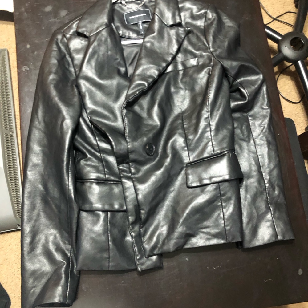 Women’s leather coat